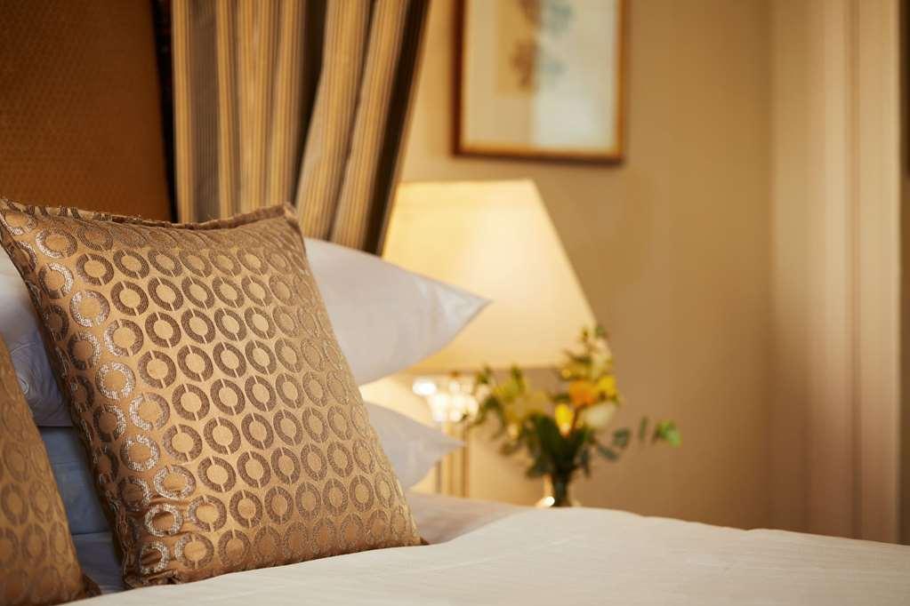 Hotel Macdonald Houstoun House Uphall Pokoj fotografie